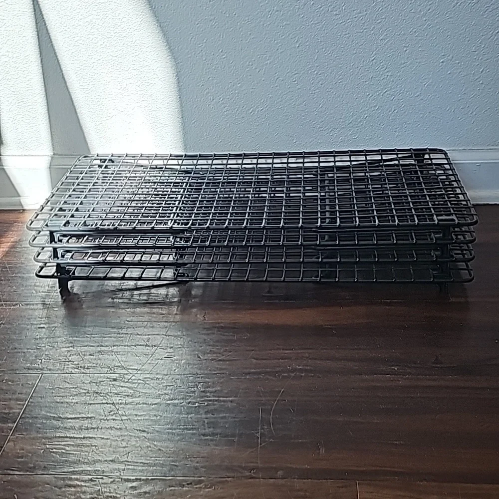 4 Stackable Shoe Racks IKEA brand - Picture 3 of 3